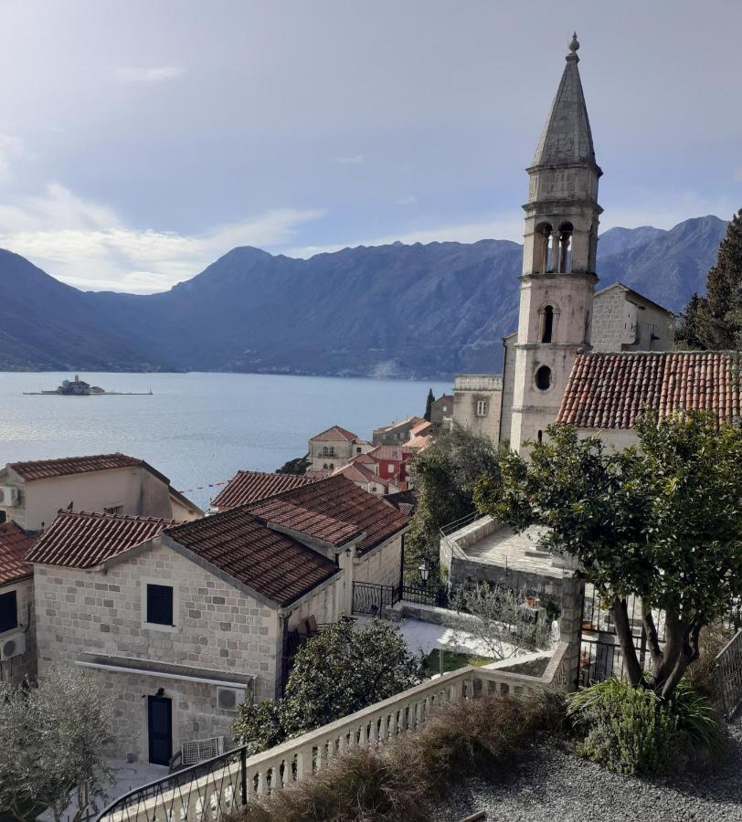 Bellavistazmukic Guesthouse Perast Exteriör bild