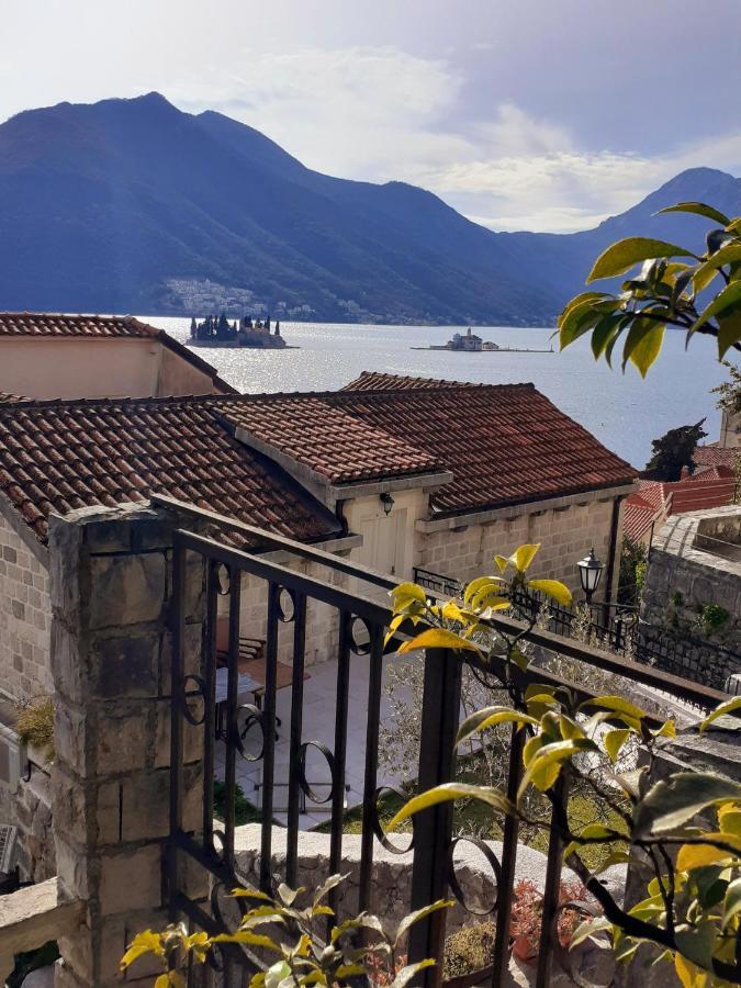 Bellavistazmukic Guesthouse Perast Exteriör bild