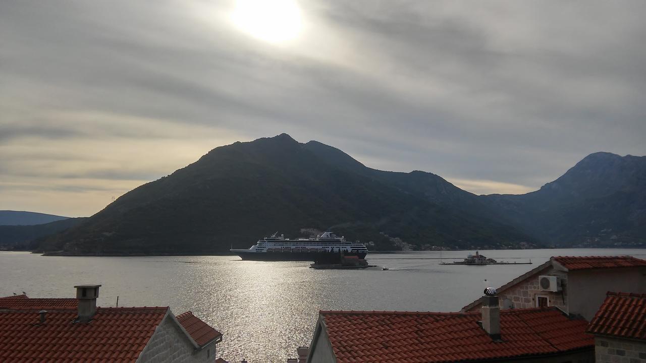 Bellavistazmukic Guesthouse Perast Exteriör bild