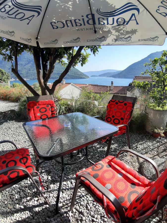 Bellavistazmukic Guesthouse Perast Exteriör bild